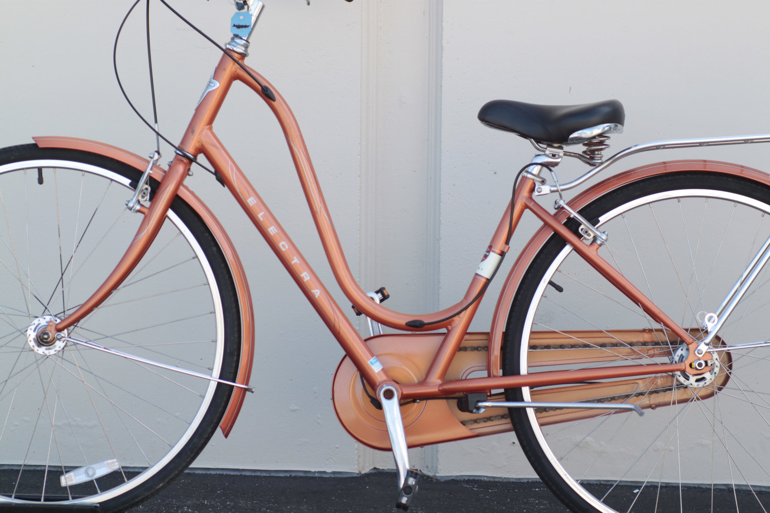 Electra Amsterdam Original 3i Women s Cruiser with 3 speeds and Rear Rack bronze DRVK Used Bikes for Sale Silicon Valley Bicycle Exchange Bay Area