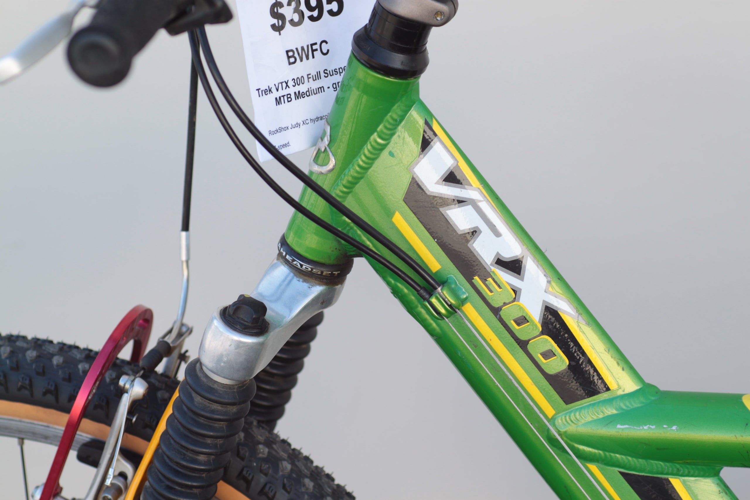 Trek 300 mountain bike best sale