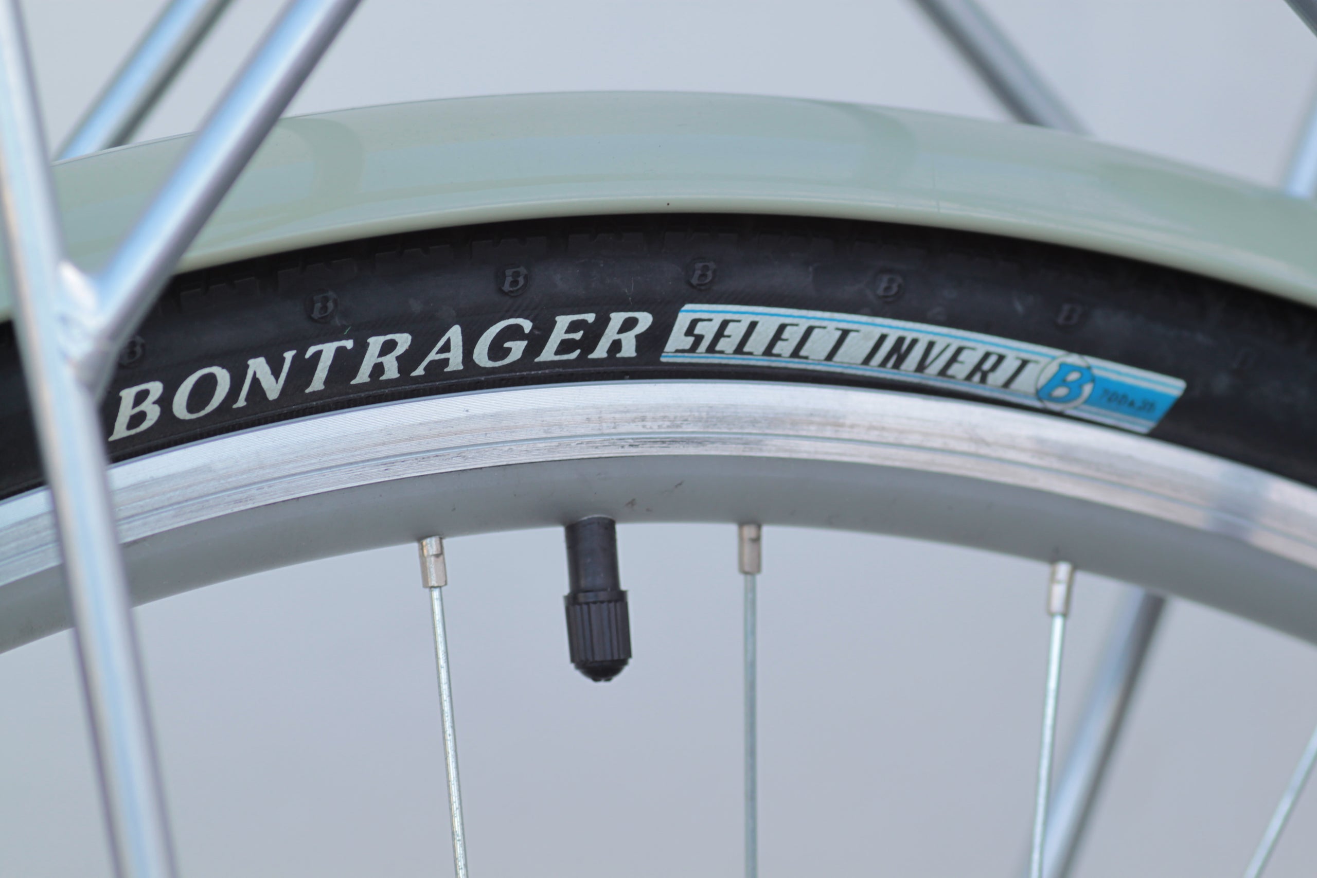 Bontrager select invert b 700x35 tire shop