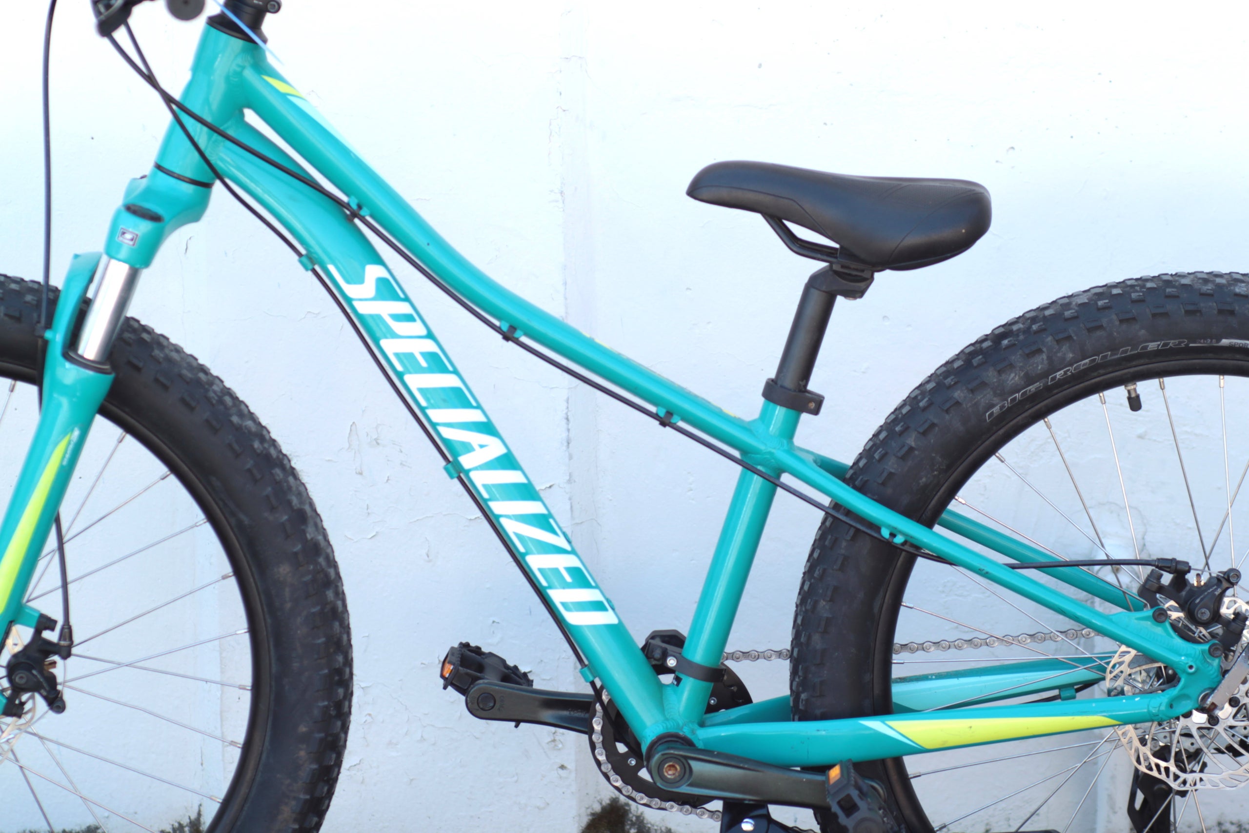 Specialized Riprock 24 Kids Bike with Disc Brakes green HGOJ Used Bikes for Sale Silicon Valley Bicycle Exchange Bay Area