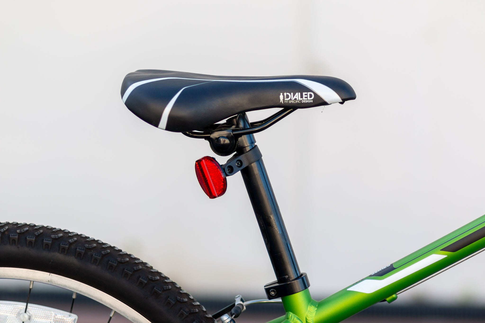 Trek 220 mountain bike price on sale