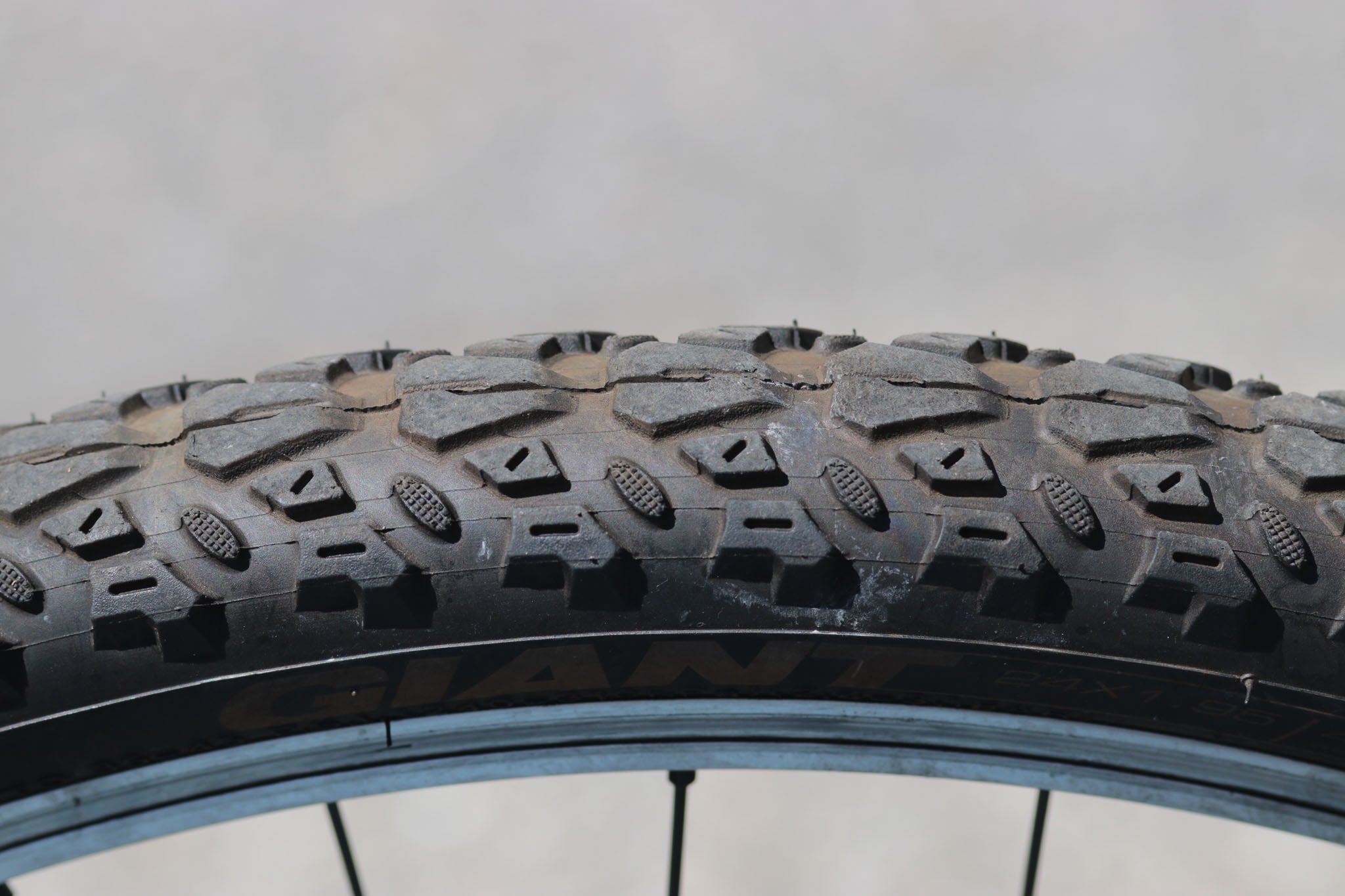 Giant Boulder JR 24 Kid s Mountain Bike 24 wheel Grey Used Bikes for Sale Silicon Valley Bicycle Exchange Bay Area