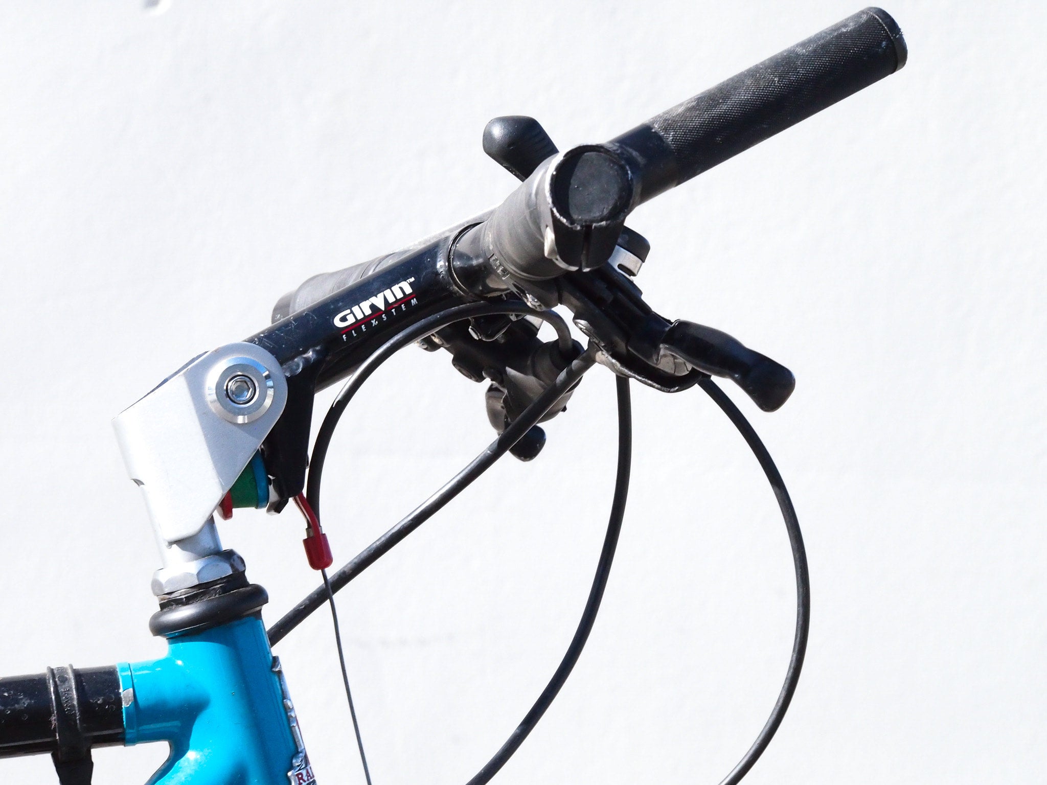 Raleigh Technium Peak Vintage 26" Mountain Bike Black/Blue | Used Bikes