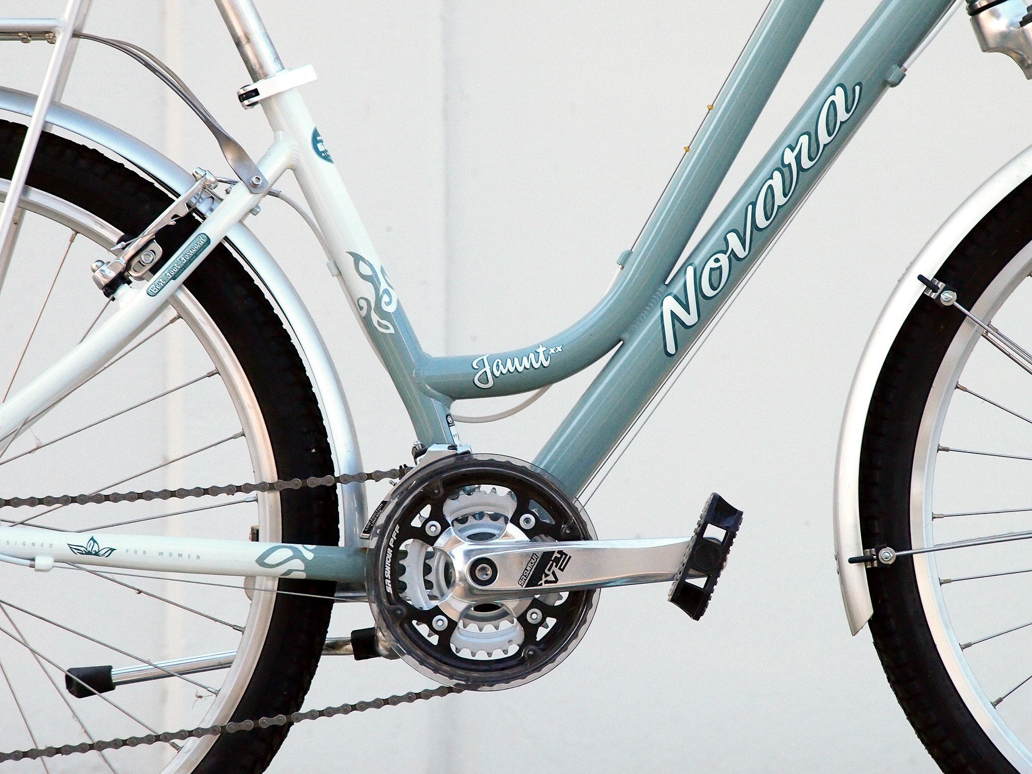 Novara Jaunt Women s Hybrid Bike S M Gray Used Bikes for Sale