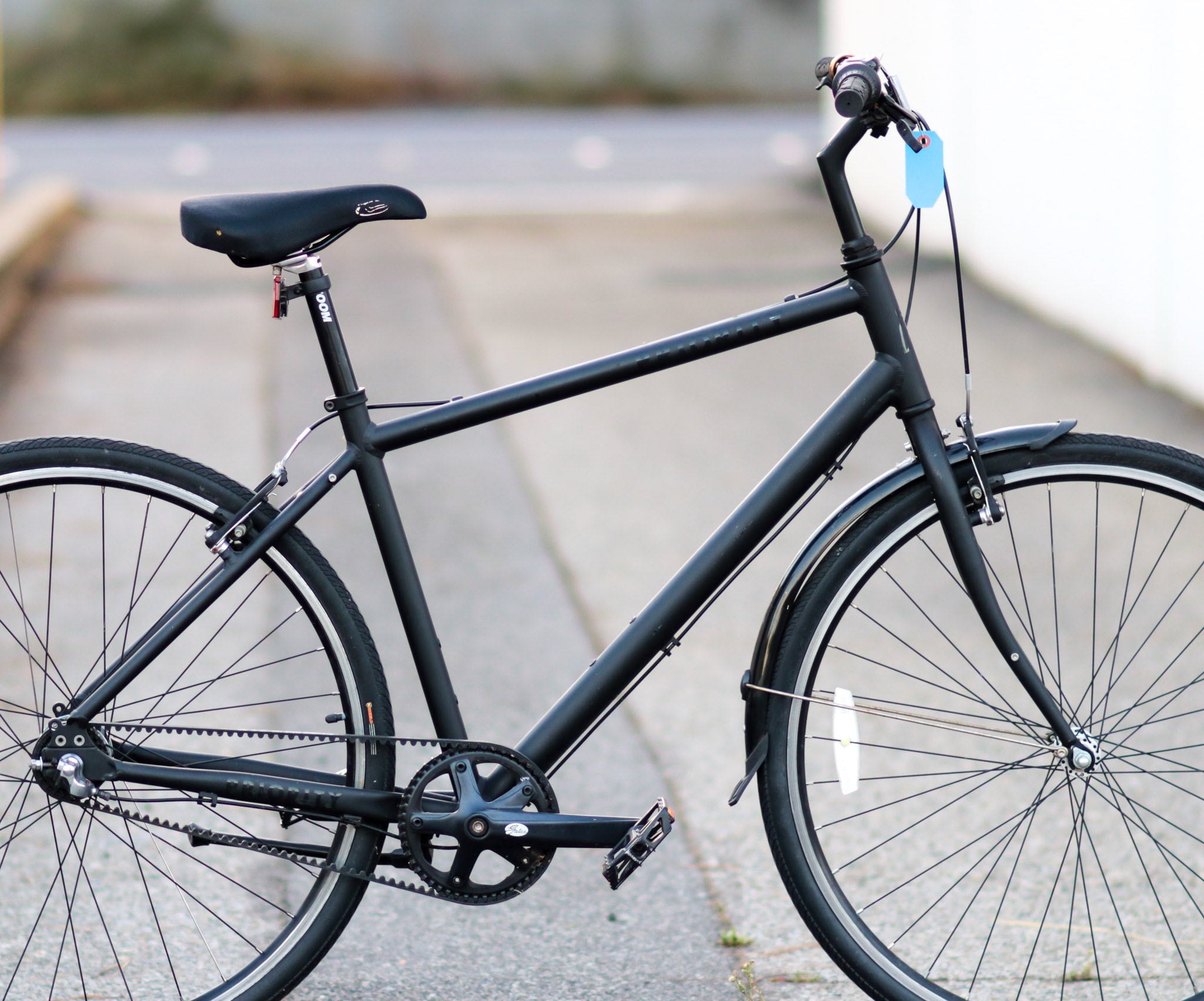 Priority Classic Plus Gotham Edition beltdrive commuter bike Black