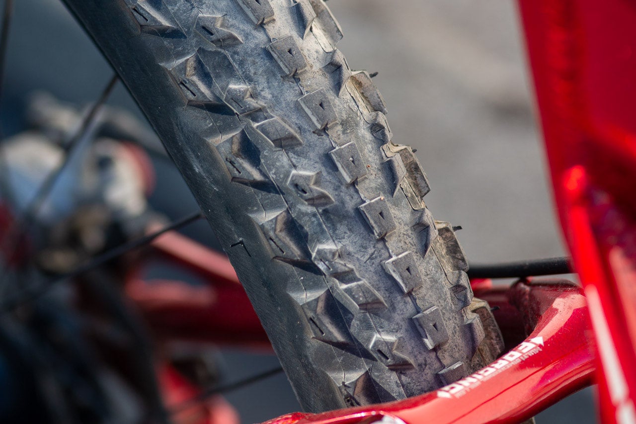 Stumpjumper m4 sales full suspension