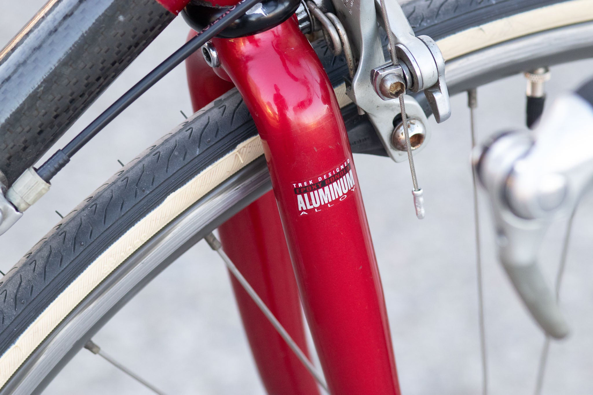 Trek 2100 Composite Carbon / Aluminum Road Bike Made in USA Black/Red