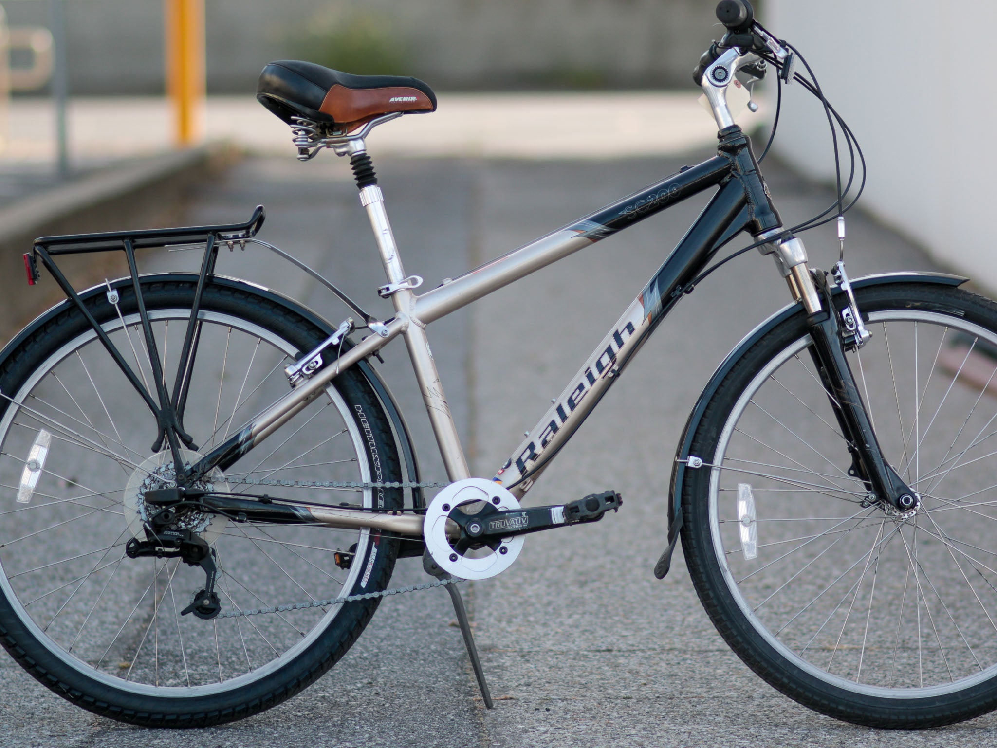 Raleigh avenir best sale bike seat